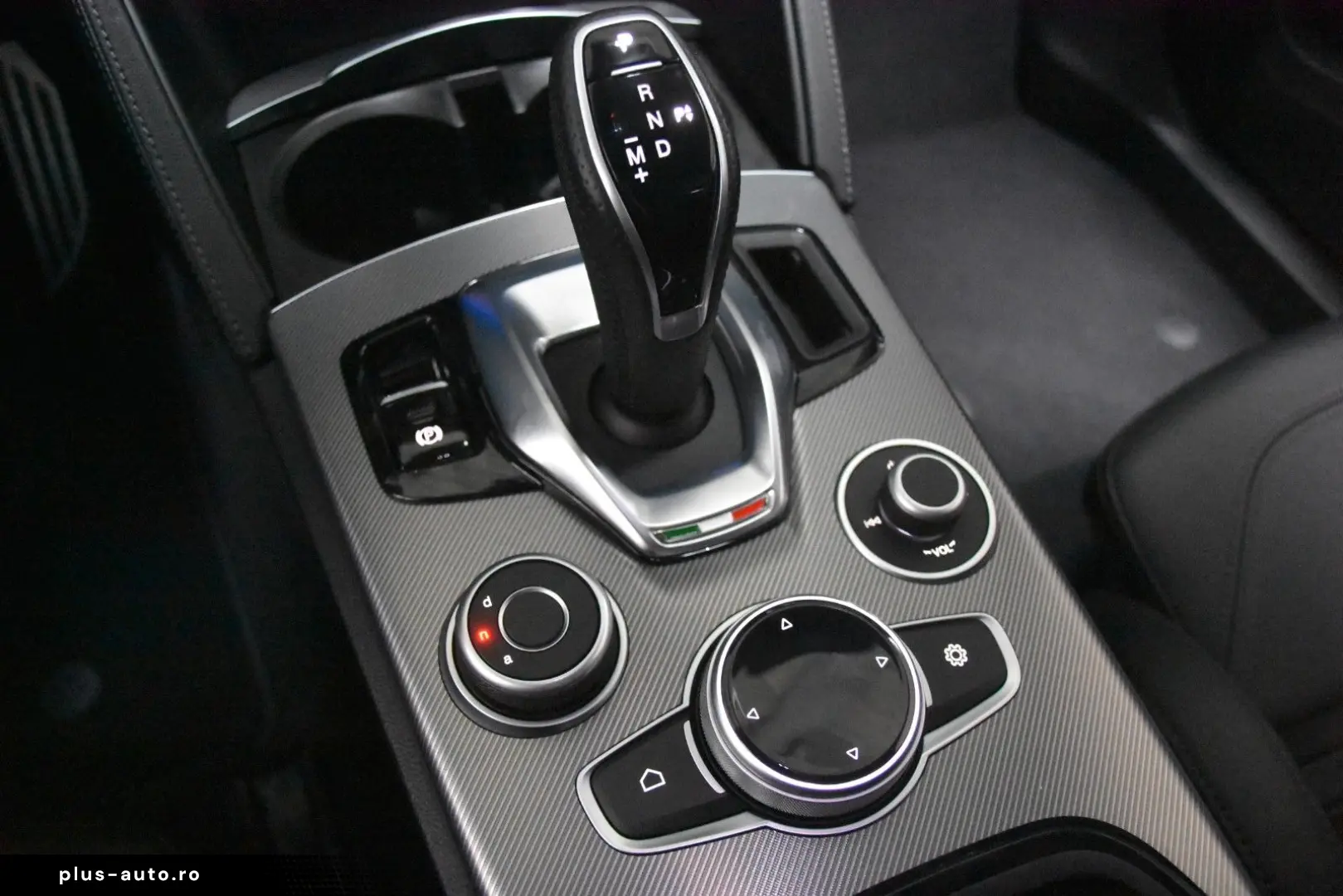 ALFA ROMEO Stelvio Q4 MatLED Navi Leder Kam HarmKardon ACC