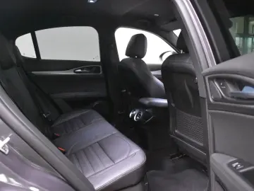 ALFA ROMEO Stelvio Q4 MatLED Navi Leder Kam HarmKardon ACC