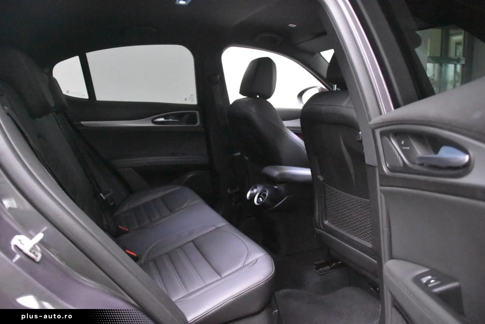 ALFA ROMEO Stelvio Q4 MatLED Navi Leder Kam HarmKardon ACC