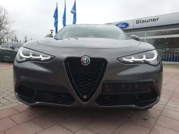 ALFA ROMEO Stelvio 2.2 JTDM Veloce Q4 Matrix DAB Kamera