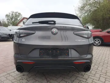 ALFA ROMEO Stelvio 2.2 JTDM Veloce Q4 Matrix DAB Kamera