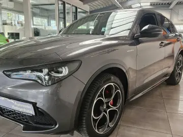 ALFA ROMEO Stelvio Veloce Q4 ACC Matrix Leder Kamera Navi