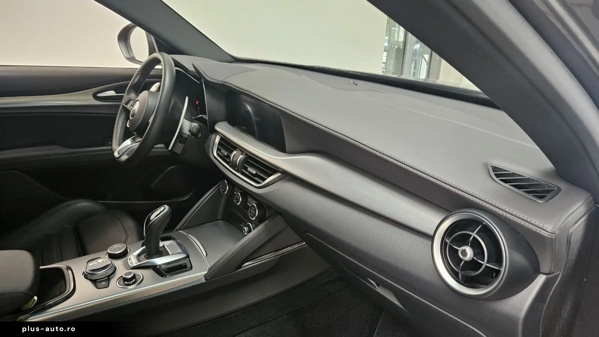 ALFA ROMEO Stelvio Veloce Q4 ACC Matrix Leder Kamera Navi