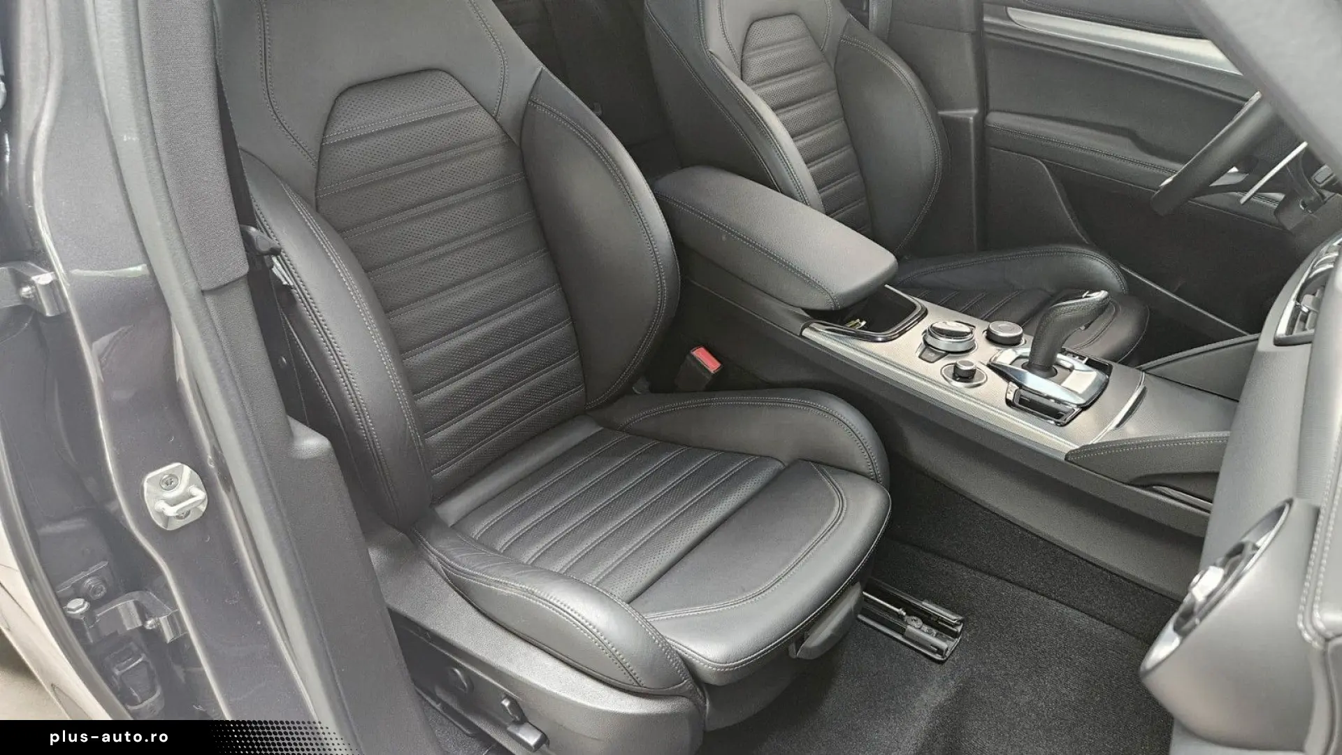 ALFA ROMEO Stelvio Veloce Q4 ACC Matrix Leder Kamera Navi