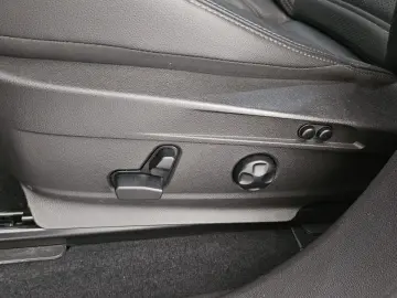 ALFA ROMEO Stelvio Veloce Q4 ACC Matrix Leder Kamera Navi