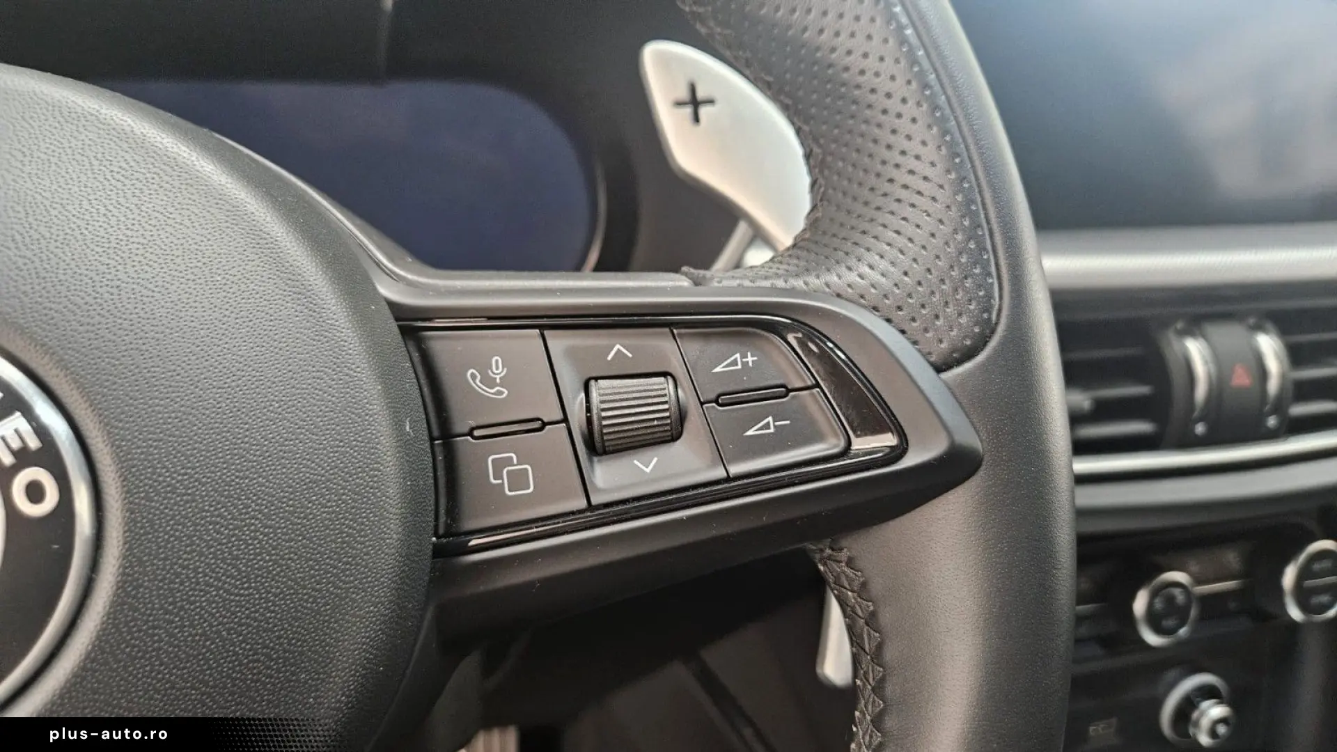 ALFA ROMEO Stelvio Veloce Q4 ACC Matrix Leder Kamera Navi