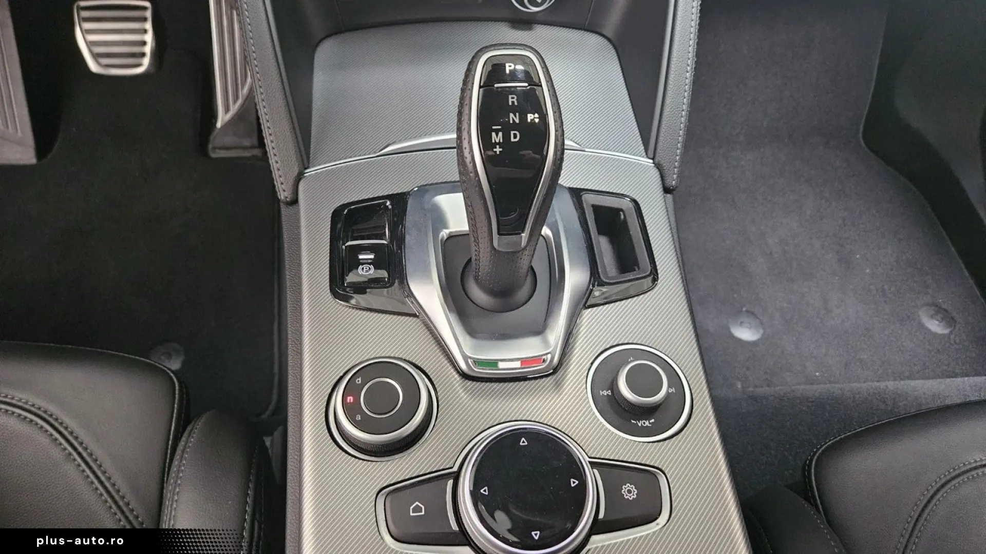 ALFA ROMEO Stelvio Veloce Q4 ACC Matrix Leder Kamera Navi