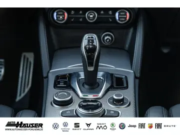 ALFA ROMEO Stelvio Veloce 2.0 Turbo AT8 Q4 EL. HECKKL. HARM