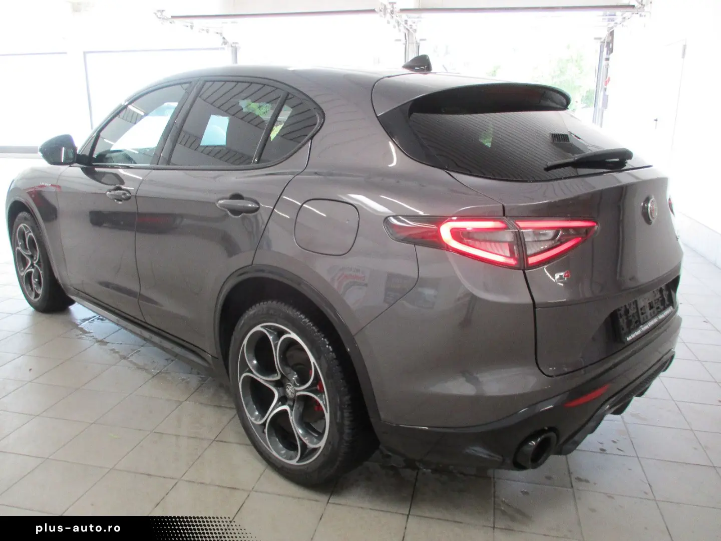 ALFA ROMEO Stelvio Veloce Q4 NAVI SHZ LEDER AT