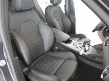 ALFA ROMEO Stelvio Veloce Q4 NAVI SHZ LEDER AT