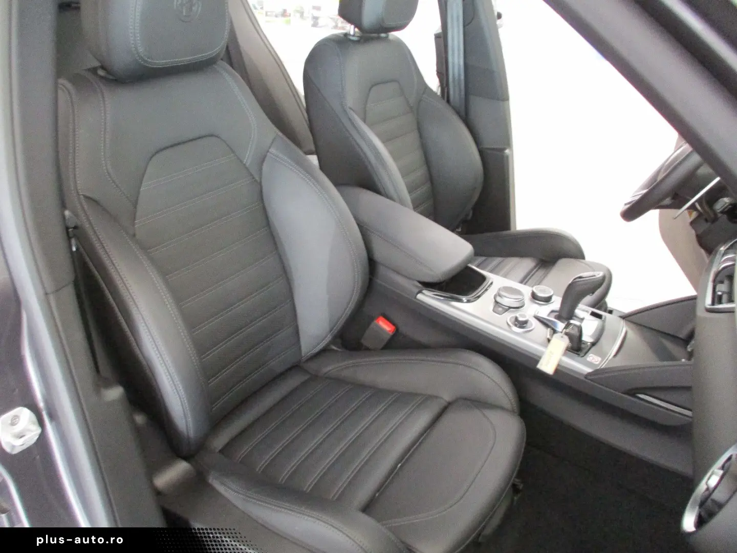 ALFA ROMEO Stelvio Veloce Q4 NAVI SHZ LEDER AT