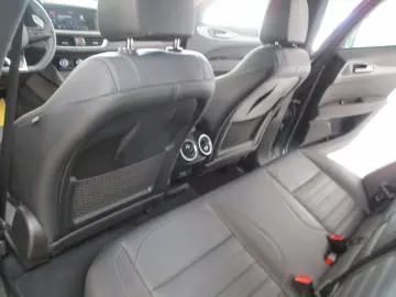 ALFA ROMEO Stelvio Veloce Q4 NAVI SHZ LEDER AT