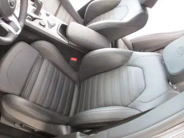 ALFA ROMEO Stelvio Veloce Q4 NAVI SHZ LEDER AT