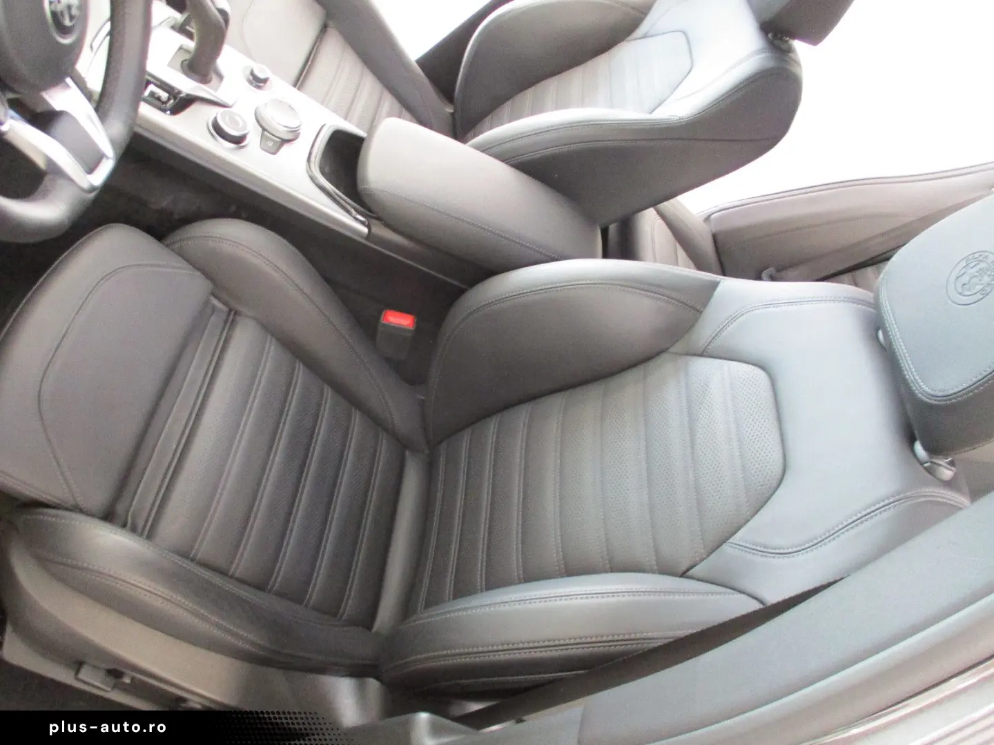 ALFA ROMEO Stelvio Veloce Q4 NAVI SHZ LEDER AT