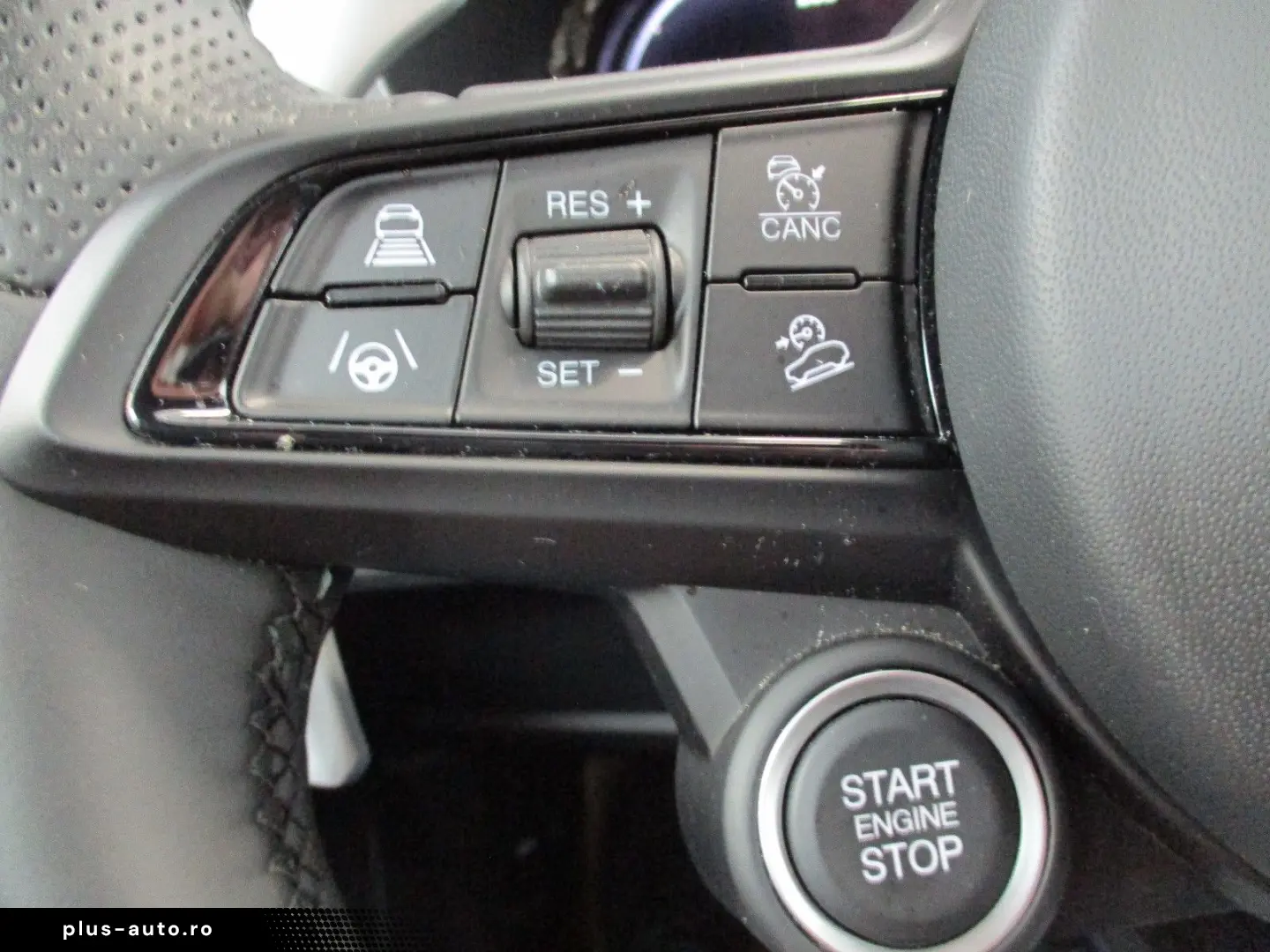 ALFA ROMEO Stelvio Veloce Q4 NAVI SHZ LEDER AT