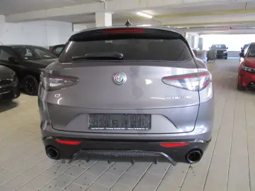 ALFA ROMEO Stelvio Veloce Q4 NAVI SHZ LEDER AT