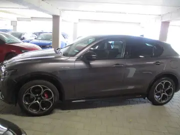 ALFA ROMEO Stelvio Veloce Q4 NAVI SHZ LEDER AT