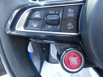 ALFA ROMEO Stelvio 2.9 Bi Turbo Q4 Quadrifoglio PANO ACC KA