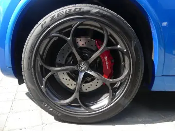 ALFA ROMEO Stelvio 2.9 Bi Turbo Q4 Quadrifoglio PANO ACC KA