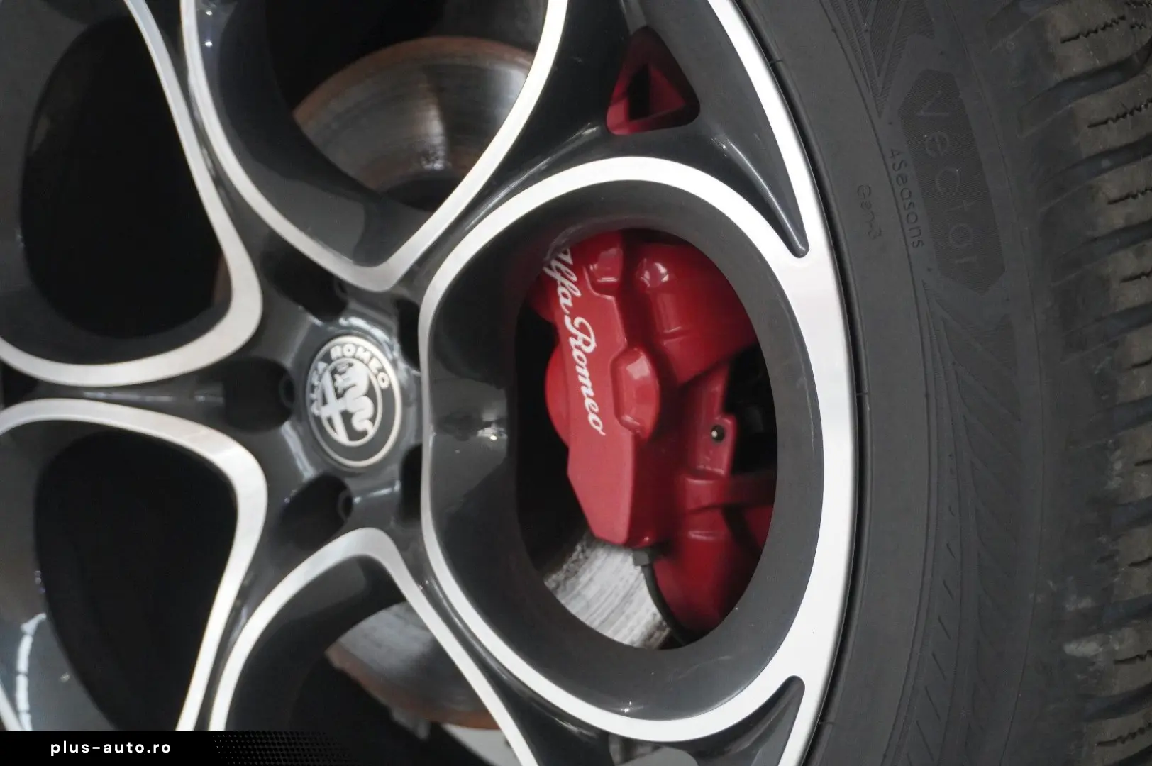 ALFA ROMEO Stelvio 2.2D VELOCE Q4 NAVI LED KAMERA MATRIX SH