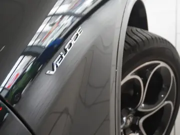 ALFA ROMEO Stelvio 2.2D VELOCE Q4 NAVI LED KAMERA MATRIX SH