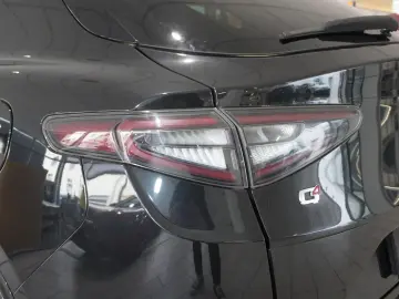 ALFA ROMEO Stelvio 2.2D VELOCE Q4 NAVI LED KAMERA MATRIX SH