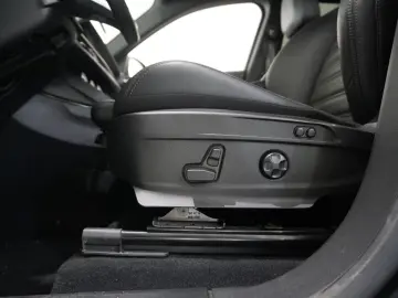 ALFA ROMEO Stelvio 2.2D VELOCE Q4 NAVI LED KAMERA MATRIX SH