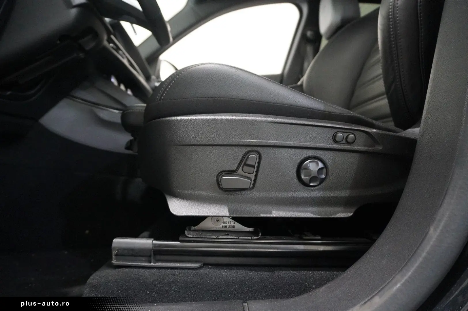 ALFA ROMEO Stelvio 2.2D VELOCE Q4 NAVI LED KAMERA MATRIX SH