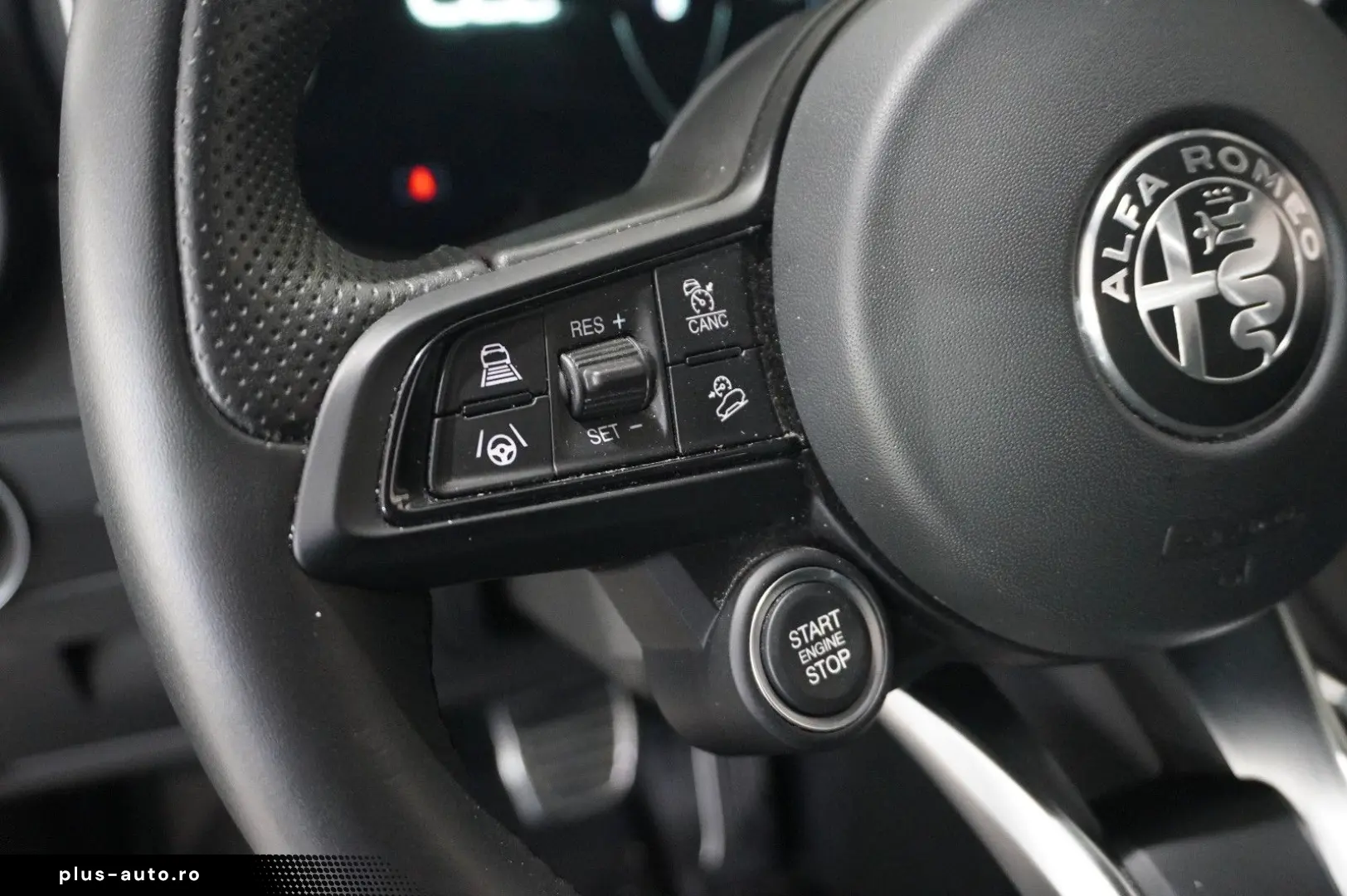 ALFA ROMEO Stelvio 2.2D VELOCE Q4 NAVI LED KAMERA MATRIX SH