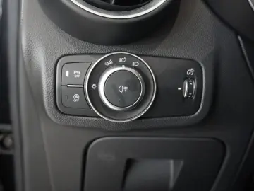 ALFA ROMEO Stelvio 2.2D VELOCE Q4 NAVI LED KAMERA MATRIX SH