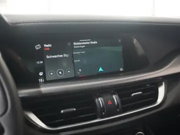 ALFA ROMEO Stelvio 2.2D VELOCE Q4 NAVI LED KAMERA MATRIX SH