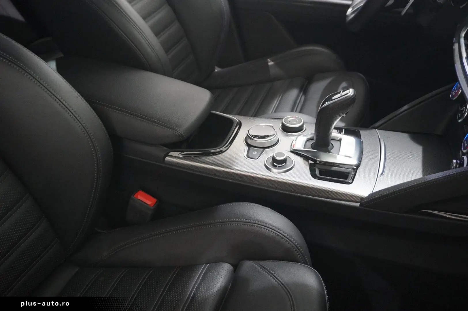 ALFA ROMEO Stelvio 2.2D VELOCE Q4 NAVI LED KAMERA MATRIX SH