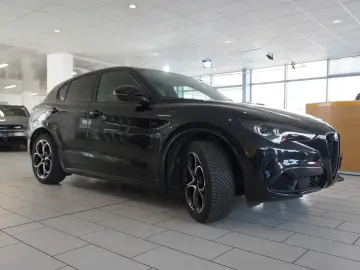 ALFA ROMEO Stelvio 2.2D VELOCE Q4 NAVI LED KAMERA MATRIX SH