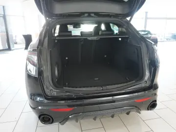 ALFA ROMEO Stelvio 2.2D VELOCE Q4 NAVI LED KAMERA MATRIX SH