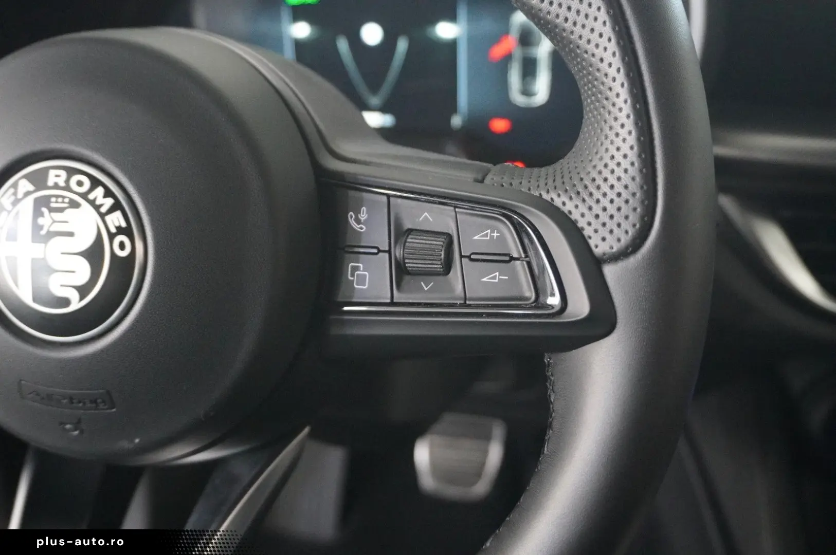 ALFA ROMEO Stelvio 2.2D VELOCE Q4 NAVI LED KAMERA MATRIX SH