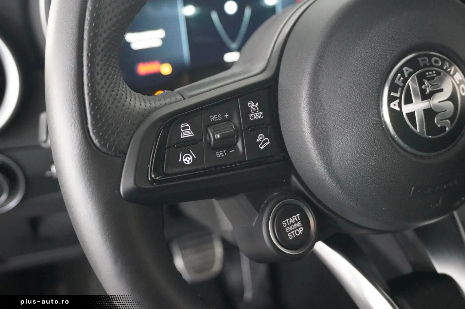 ALFA ROMEO Stelvio 2.2D VELOCE Q4 NAVI LED KAMERA MATRIX SH