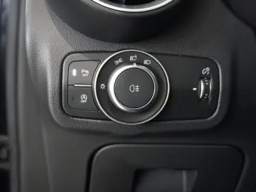 ALFA ROMEO Stelvio 2.2D VELOCE Q4 NAVI LED KAMERA MATRIX SH