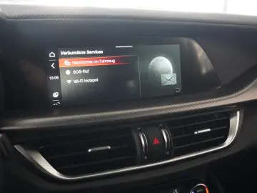 ALFA ROMEO Stelvio 2.2D VELOCE Q4 NAVI LED KAMERA MATRIX SH