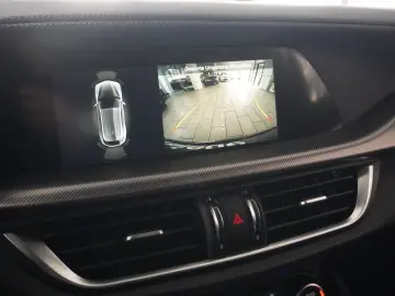 ALFA ROMEO Stelvio 2.2D VELOCE Q4 NAVI LED KAMERA MATRIX SH