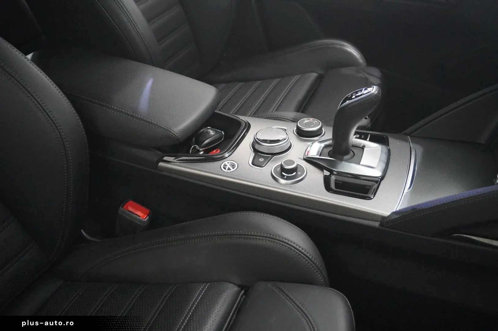 ALFA ROMEO Stelvio 2.2D VELOCE Q4 NAVI LED KAMERA MATRIX SH