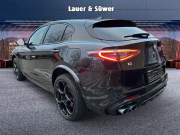 ALFA ROMEO Stelvio Quadrifoglio Benzin 519 PS AT  PANO