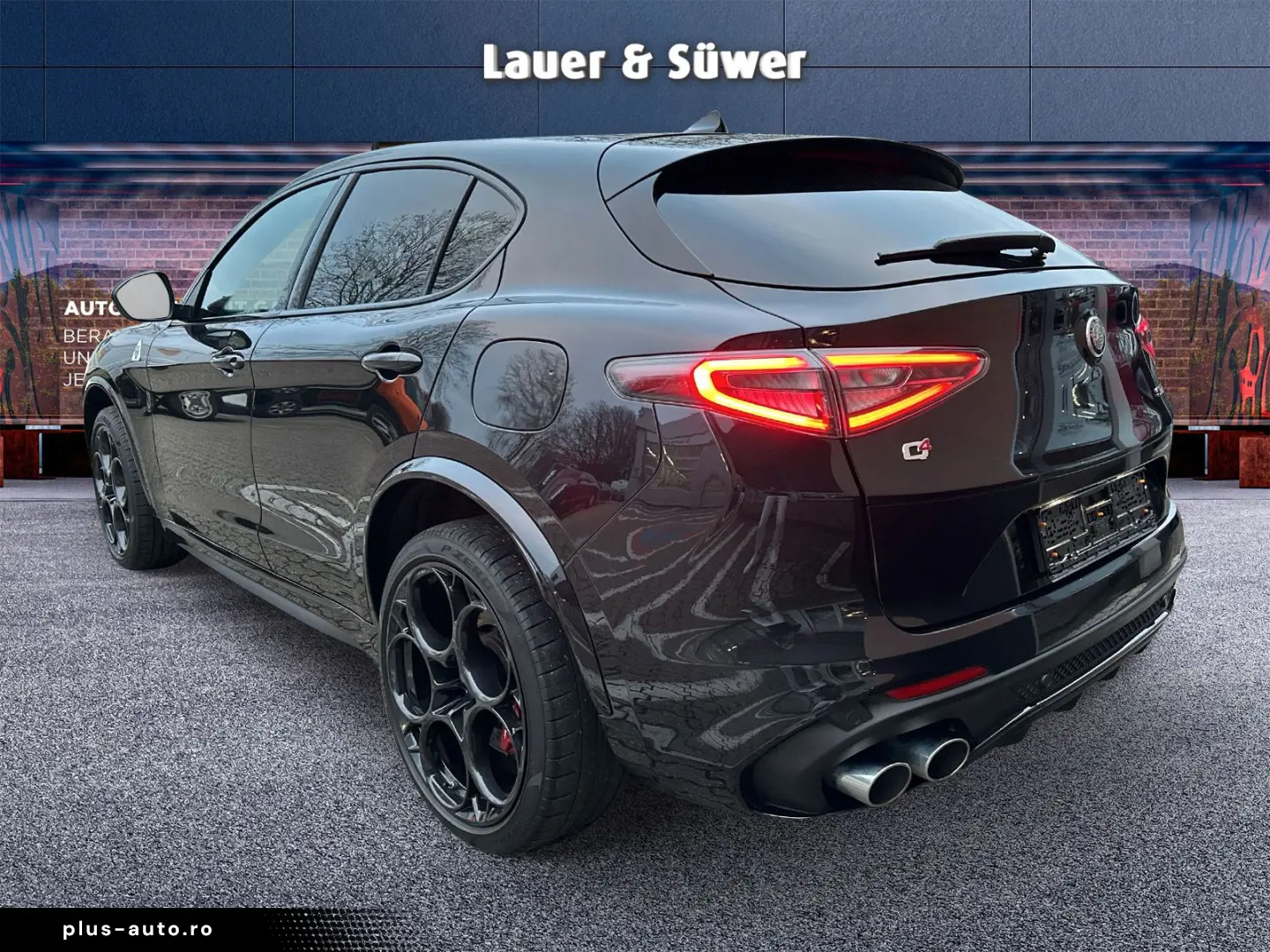 ALFA ROMEO Stelvio Quadrifoglio Benzin 519 PS AT  PANO