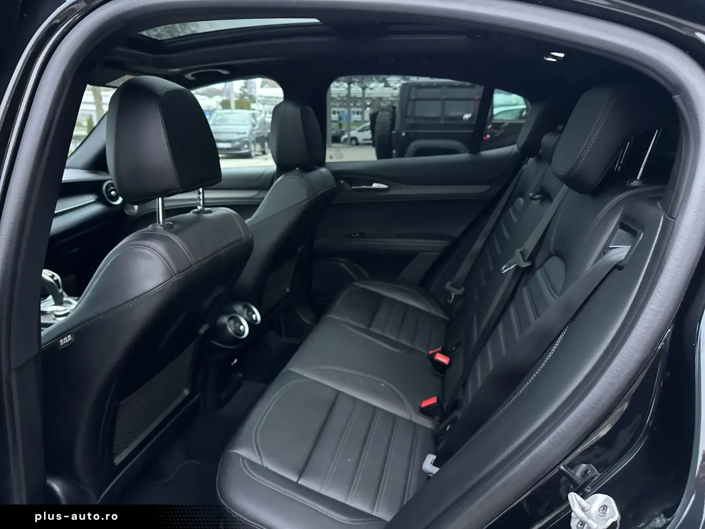 ALFA ROMEO Stelvio Quadrifoglio Benzin 519 PS AT  PANO