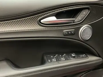ALFA ROMEO Stelvio Quadrifoglio Q4 2.9 V6 Bi-turbo