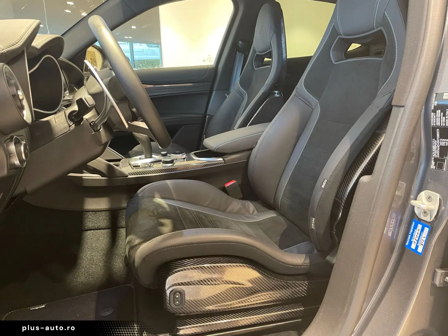 ALFA ROMEO Stelvio Quadrifoglio 2 9l V6 510PS Q4 SPARCO