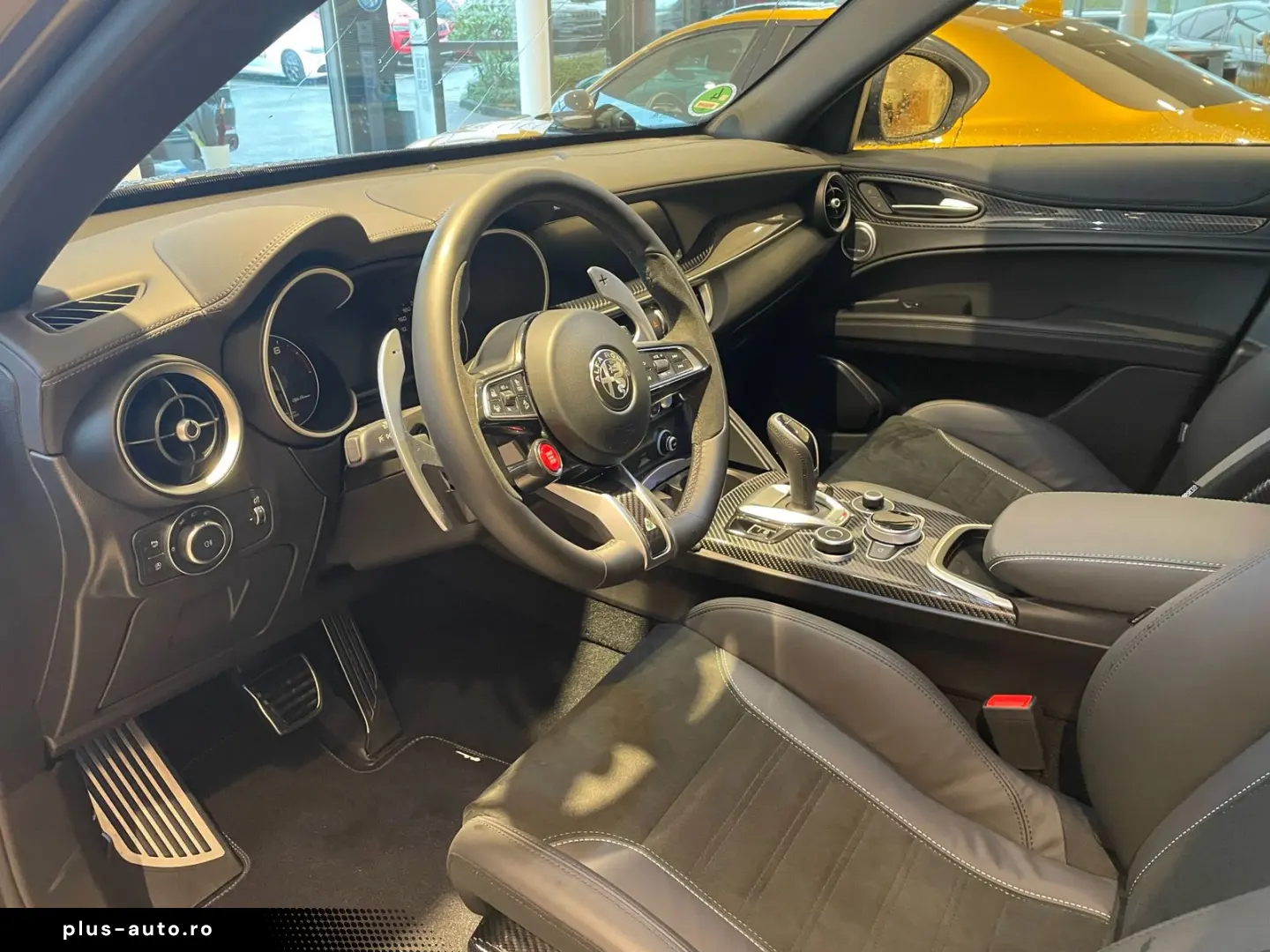 ALFA ROMEO Stelvio Quadrifoglio 2 9l V6 510PS Q4 SPARCO