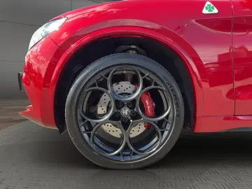 ALFA ROMEO Stelvio Quadrifoglio V6 Akrapovic Auspuffanlage