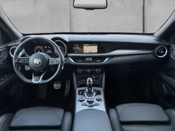 ALFA ROMEO Stelvio Veloce PANORAMA AHK ACC NAVI CARPLAY KAM