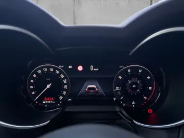 ALFA ROMEO Stelvio Veloce PANORAMA AHK ACC NAVI CARPLAY KAM