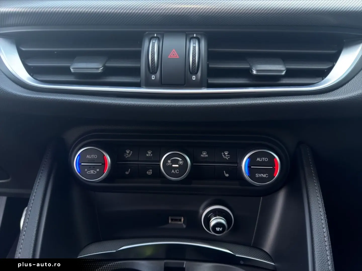 ALFA ROMEO Stelvio Veloce PANORAMA AHK ACC NAVI CARPLAY KAM